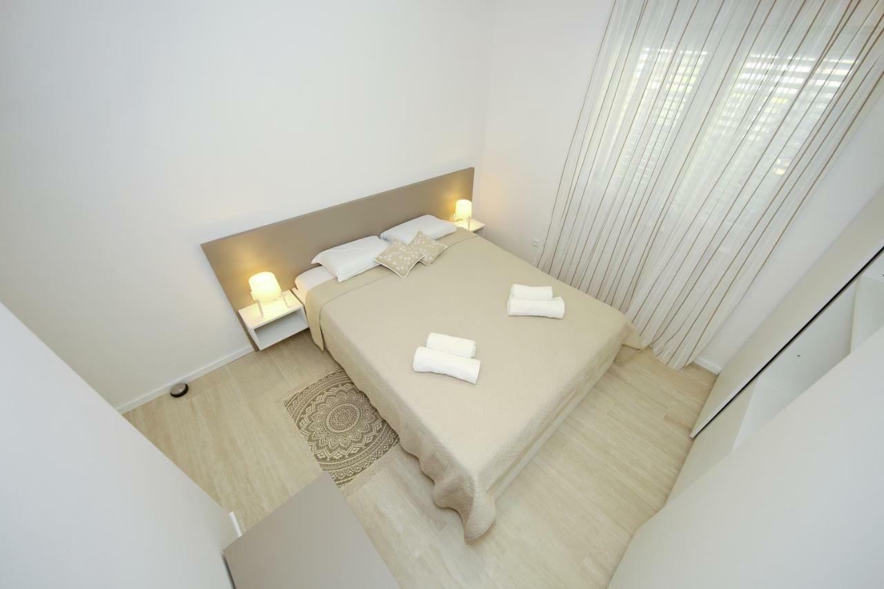 Valadar Apartments Привлака Экстерьер фото